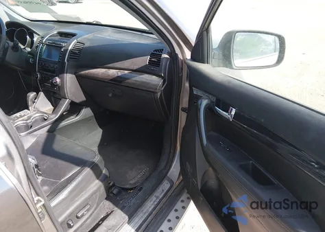 2012 Kia Sorento Sx V6 z USA, uszkodzony, nr VIN 5XYKWDA2XCG302599